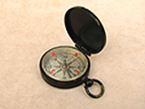 Edwardian hunter cased pocket compass with red cardinal points under crystal